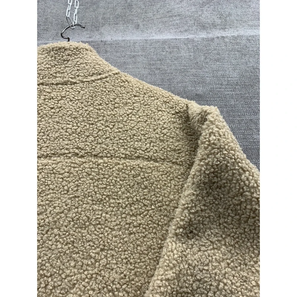 Universal Thread Goods Co Faux Fur Jacket Womens Small Beige Mock Neck Warm Wear